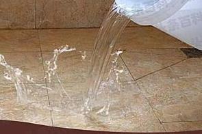 桑植漏水维修 免砸砖防水材料该如何施工